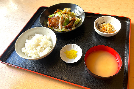 回鍋肉（ホイコーロー）定食